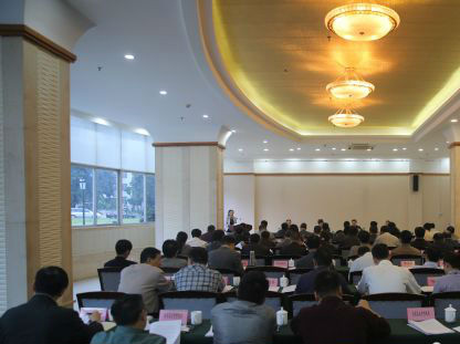 市委常委王劍明一行(háng / xíng)調研惠美解決發(fā／fà)展難題